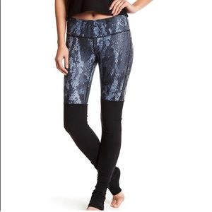Alo yoga - Goddess Legging - Dark Krystal Black (python) /Black